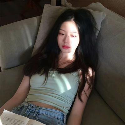 明天，我会成为谁的女友